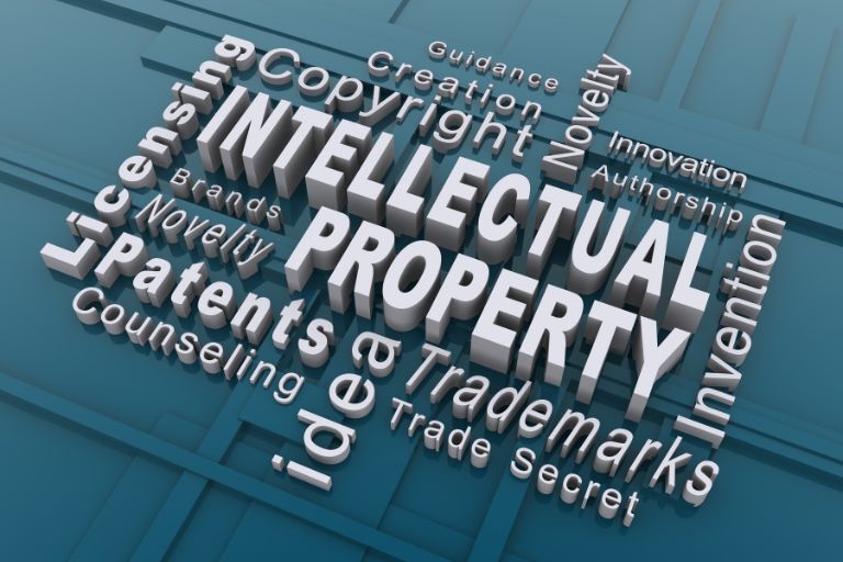 Navigating Intellectual Property Law: The Role of an Intellectual Property Lawyer